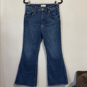 Abercrombie and Fitch The Flare Ultra High Rise Denim Jean Size 31/12 SHORT